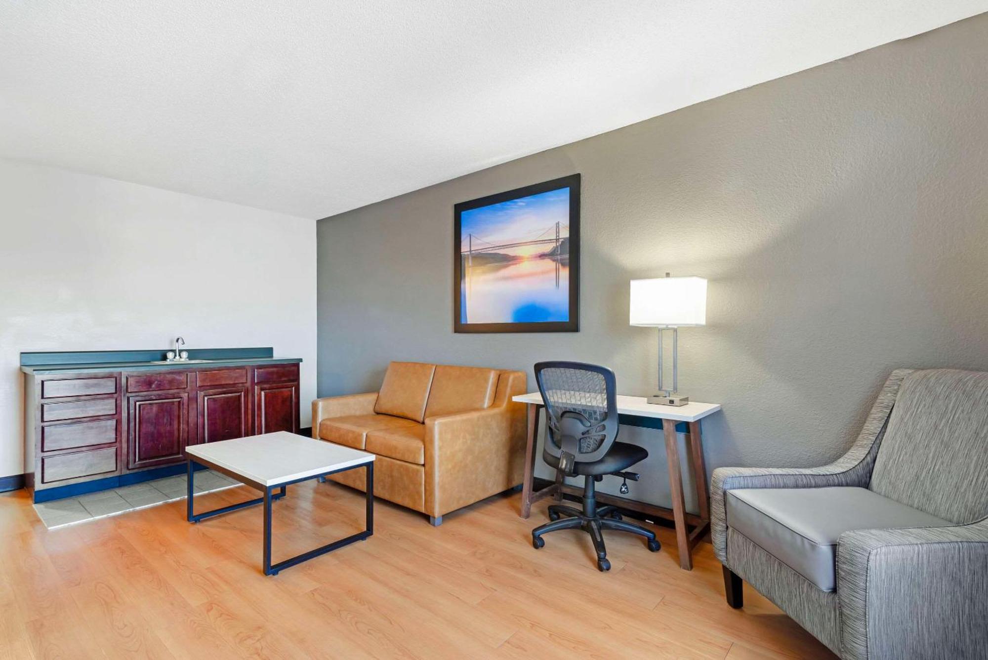 Quality Inn Valley - West Point Esterno foto