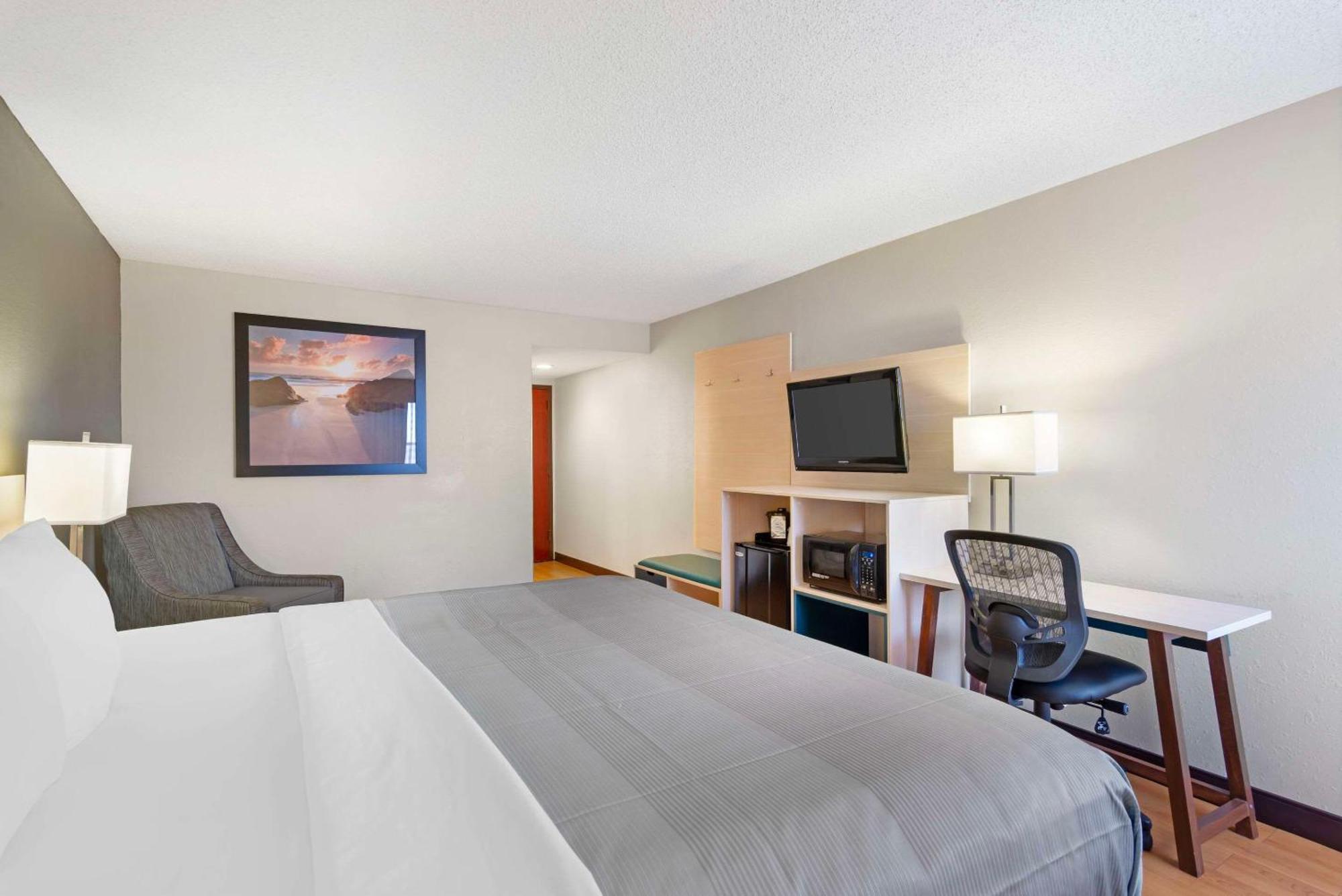 Quality Inn Valley - West Point Esterno foto