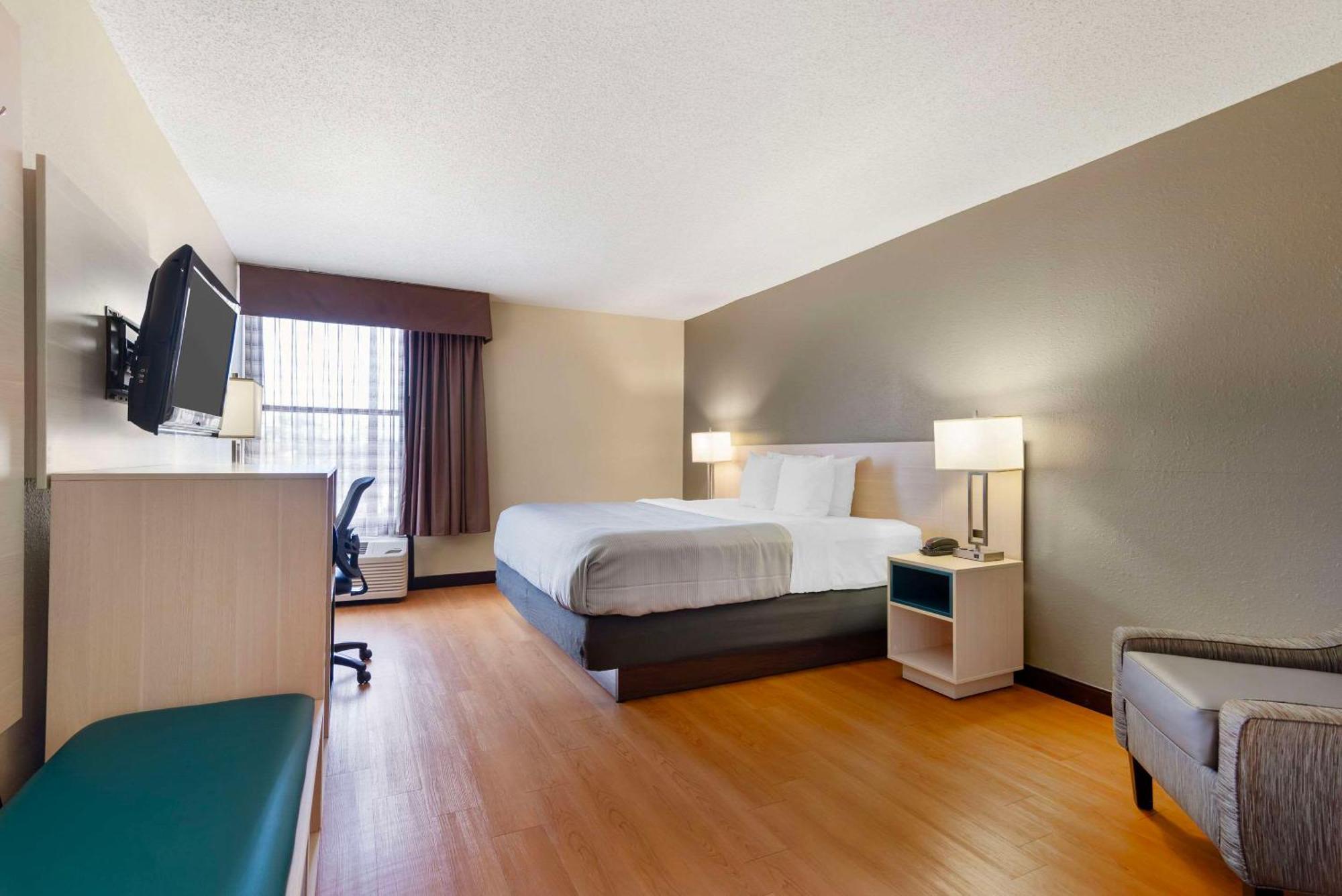 Quality Inn Valley - West Point Esterno foto