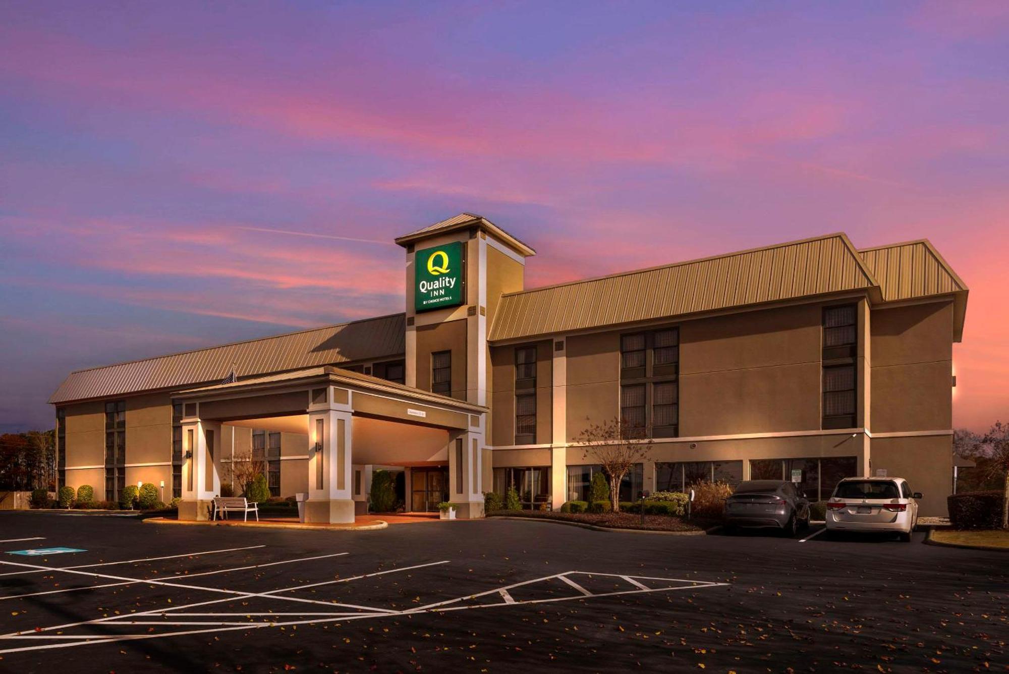 Quality Inn Valley - West Point Esterno foto