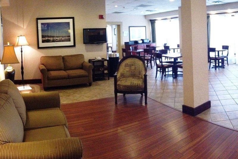 Quality Inn Valley - West Point Esterno foto